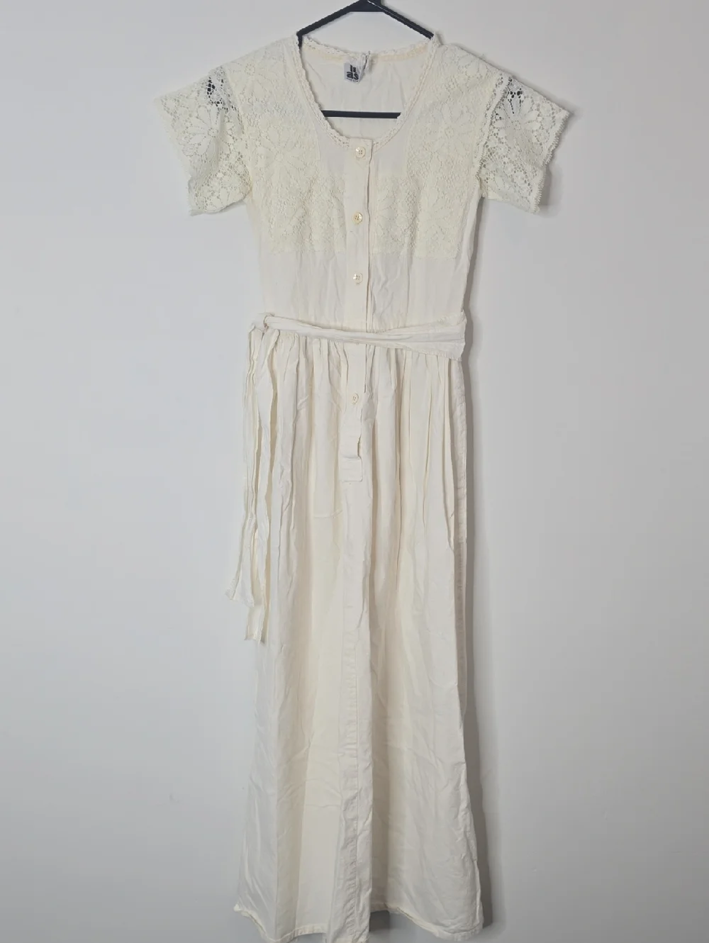 Laura Ashley | Dresses | Vintage Laura Ashley Lace Cream Linen Buttonfront Maxi Dress | Poshmark Laura Ashley | Dresses | Vintage Laura Ashley Lace Cream Linen Buttonfront Maxi Dress | Poshmark